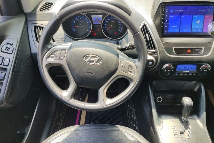Used Hyundai ix35 2012 2.0L Automatic Two-Wheel Drive Elite Edition GLS Steering Wheel