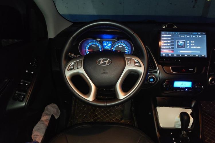 Used Hyundai ix35 2012 2.0L Automatic Two-Wheel Drive Elite Edition GLS Steering Wheel
