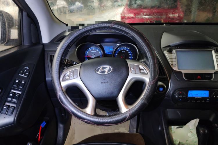 Used Hyundai ix35 2012 2.0L Automatic Two-Wheel Drive Elite Edition GLS Steering Wheel