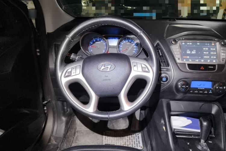 Used Hyundai ix35 2012 2.0L Automatic Two-Wheel Drive Elite Edition GLS Steering Wheel