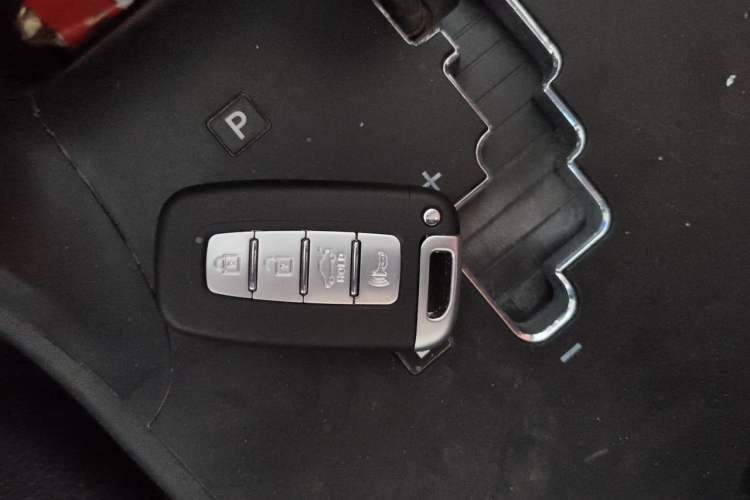 Used Hyundai ix35 2012 2.0L Automatic Two-Wheel Drive Elite Edition GLS Vehicle Key