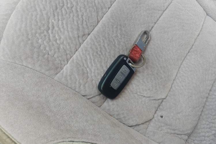 Used Hyundai ix35 2012 2.0L Automatic Two-Wheel Drive Elite Edition GLS Vehicle Key