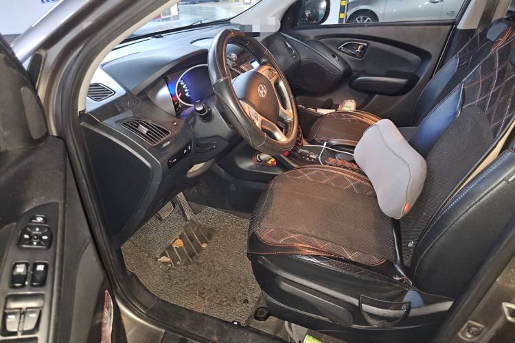 Used Hyundai ix35 2012 2.0L Automatic Two-Wheel Drive Elite Edition GLS Driver Seat