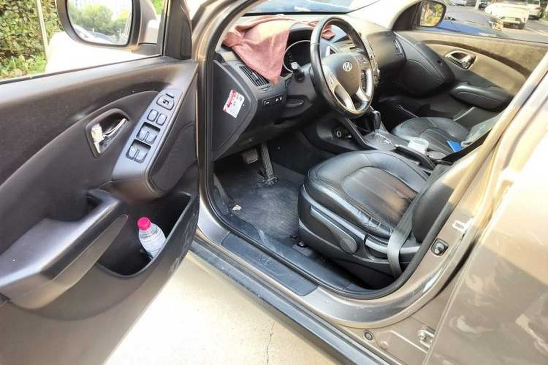 Used Hyundai ix35 2012 2.0L Automatic Two-Wheel Drive Elite Edition GLS Driver Seat