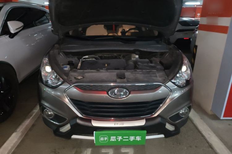 Used Hyundai ix35 2012 2.0L Automatic Two-Wheel Drive Elite Edition GLS Engine Bay