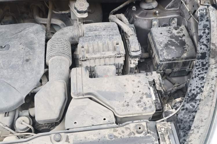 Used Hyundai ix35 2012 2.0L Automatic Two-Wheel Drive Elite Edition GLS Engine Bay Left