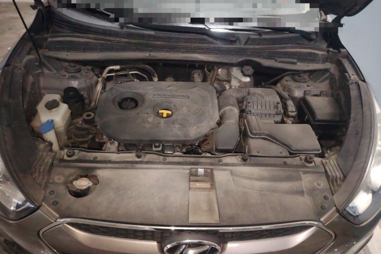 Used Hyundai ix35 2012 2.0L Automatic Two-Wheel Drive Elite Edition GLS Engine Bay