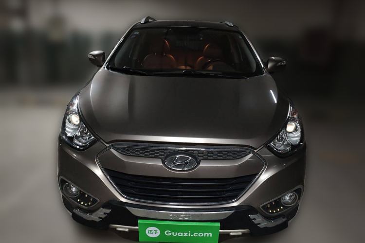 Used Hyundai ix35 2012 2.0L Manual Two-Wheel Drive New Edition GL Exterior 1