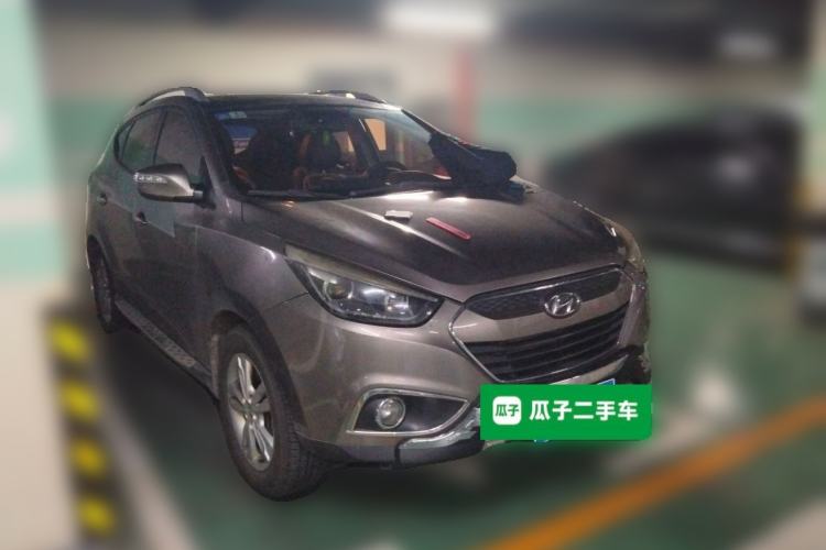 Used Hyundai ix35 2012 2.4L Automatic Two-Wheel Drive Prestige Edition GLS Front Right 45 Deg