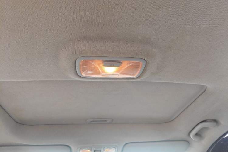 Used Hyundai ix35 2012 2.0L Automatic Two-Wheel Drive New Edition GL Headliner