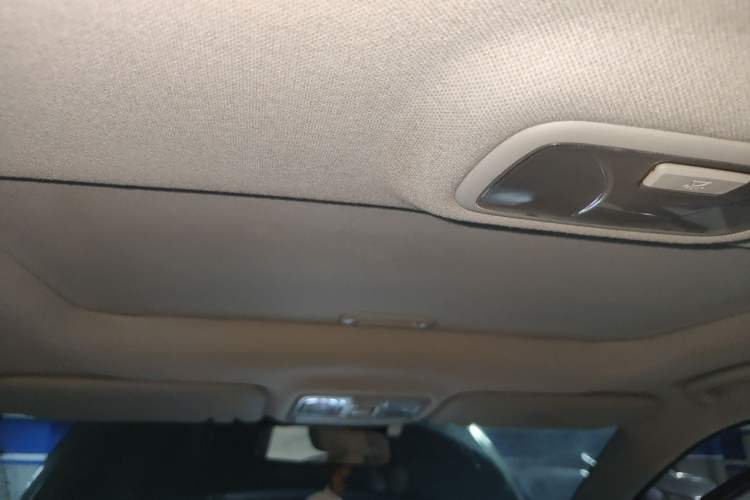Used Hyundai ix35 2012 2.0L Automatic Two-Wheel Drive Elite Edition GLS Headliner