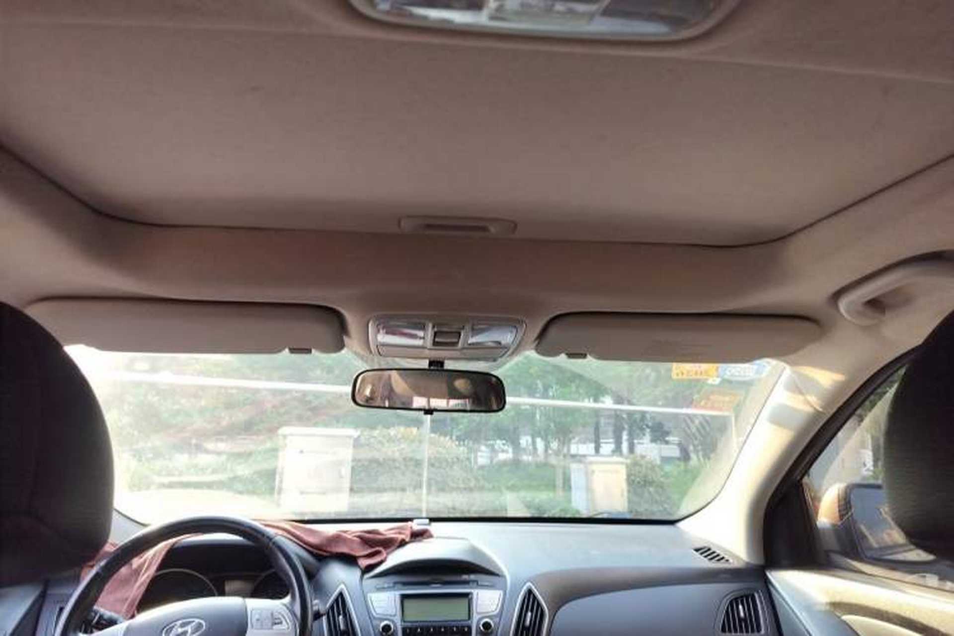 Used Hyundai ix35 2012 2.0L Automatic Two-Wheel Drive Elite Edition GLS Headliner