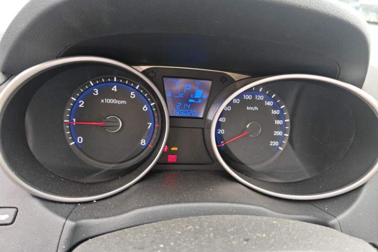 Used Hyundai ix35 2012 2.0L Automatic Two-Wheel Drive New Edition GL Instrument Cluster