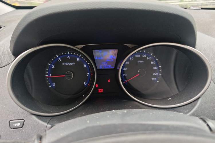 Used Hyundai ix35 2012 2.0L Automatic Two-Wheel Drive Elite Edition GLS Instrument Cluster