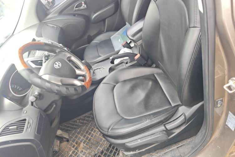 Used Hyundai ix35 2012 2.0L Automatic Two-Wheel Drive New Edition GL Left Front Seat