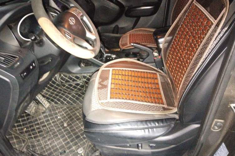 Used Hyundai ix35 2012 2.4L Automatic Two-Wheel Drive Prestige Edition GLS Left Front Seat