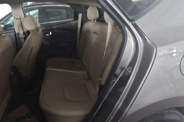 Used Hyundai ix35 2012 2.0L Automatic Two-Wheel Drive Elite Edition GLS Left Rear Seat