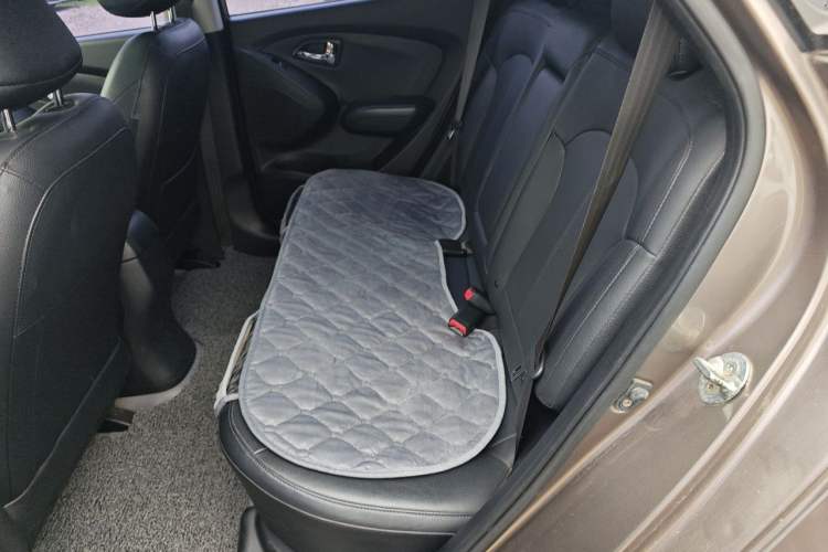 Used Hyundai ix35 2012 2.0L Automatic Two-Wheel Drive Elite Edition GLS Left Rear Seat