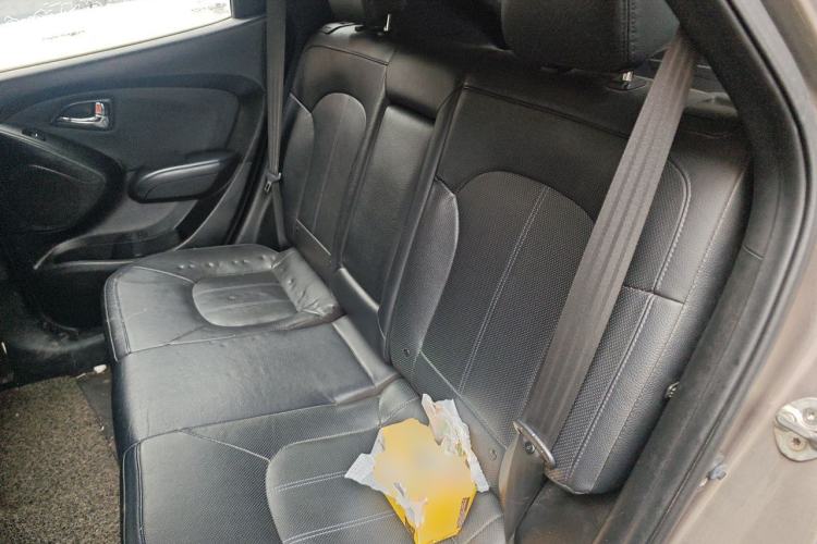 Used Hyundai ix35 2012 2.0L Automatic Two-Wheel Drive Elite Edition GLS Left Rear Seat