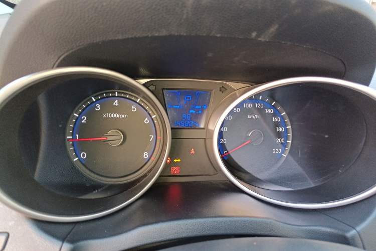 Used Hyundai ix35 2012 2.0L Automatic Two-Wheel Drive Elite Edition GLS Odometer Close Up