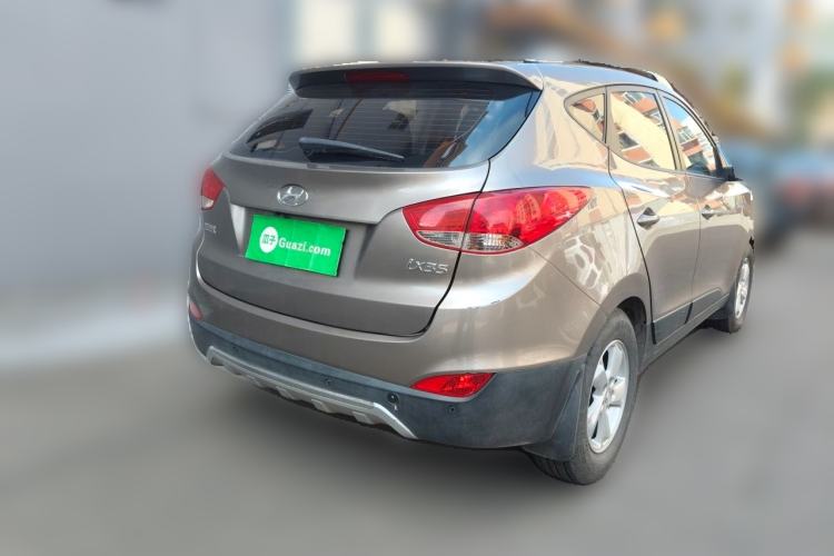 Used Hyundai ix35 2012 2.0L Automatic Two-Wheel Drive New Edition GL Rear Right 45 Deg