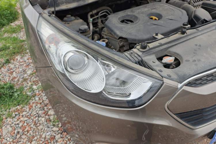 Used Hyundai ix35 2012 2.0L Automatic Two-Wheel Drive Elite Edition GLS Right Front Headlight