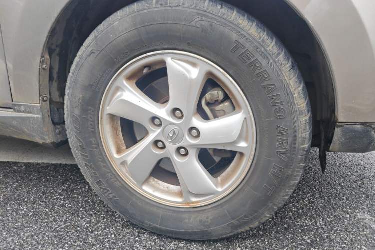 Used Hyundai ix35 2012 2.0L Automatic Two-Wheel Drive New Edition GL Right Front Wheel Hub