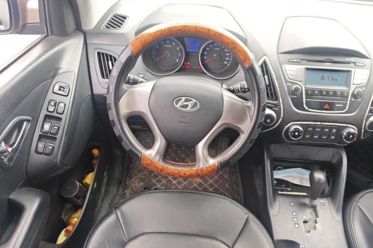 Used Hyundai ix35 2012 2.0L Automatic Two-Wheel Drive New Edition GL Steering Wheel