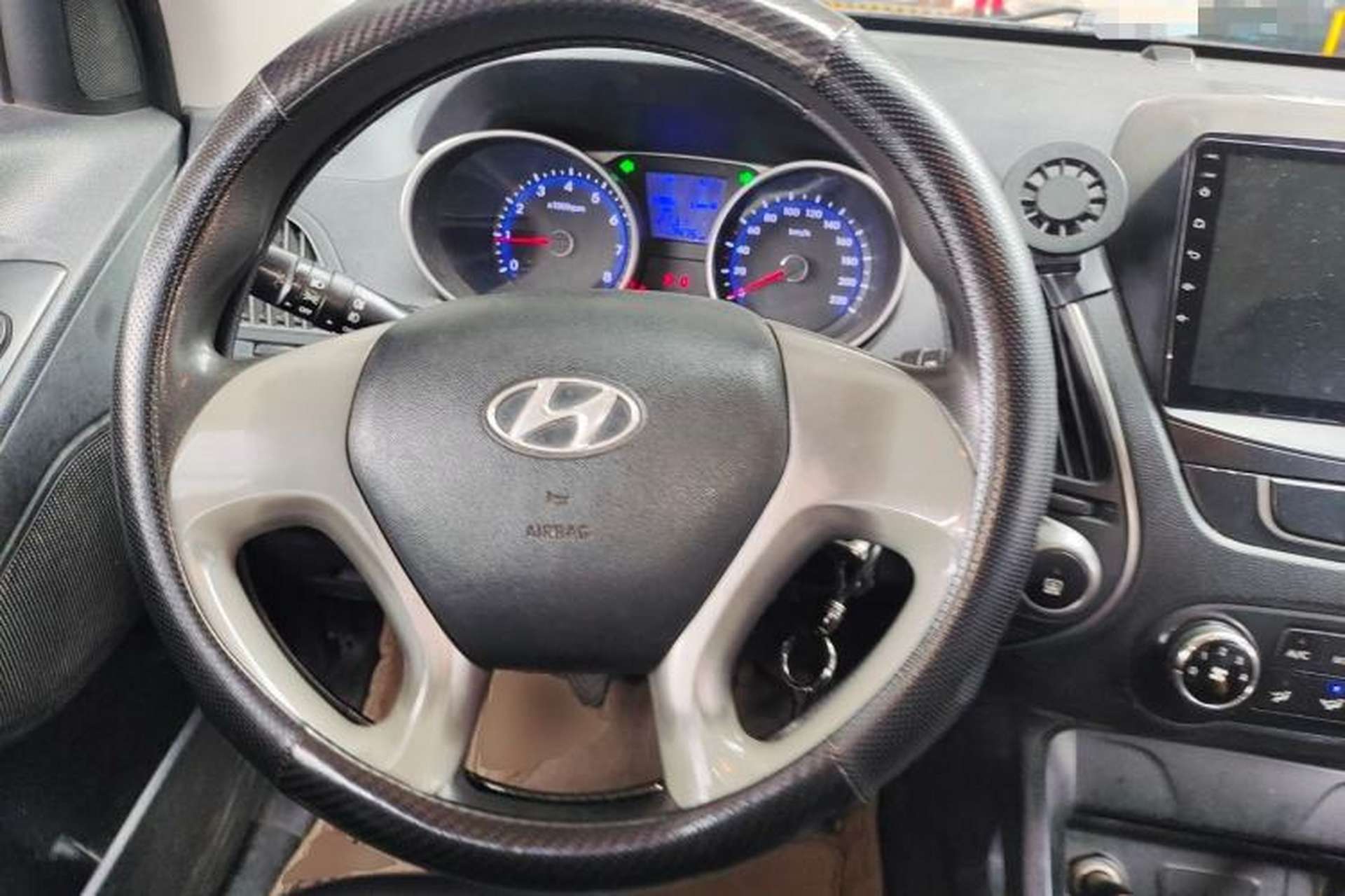 Used Hyundai ix35 2012 2.0L Manual Two-Wheel Drive New Edition GL Steering Wheel
