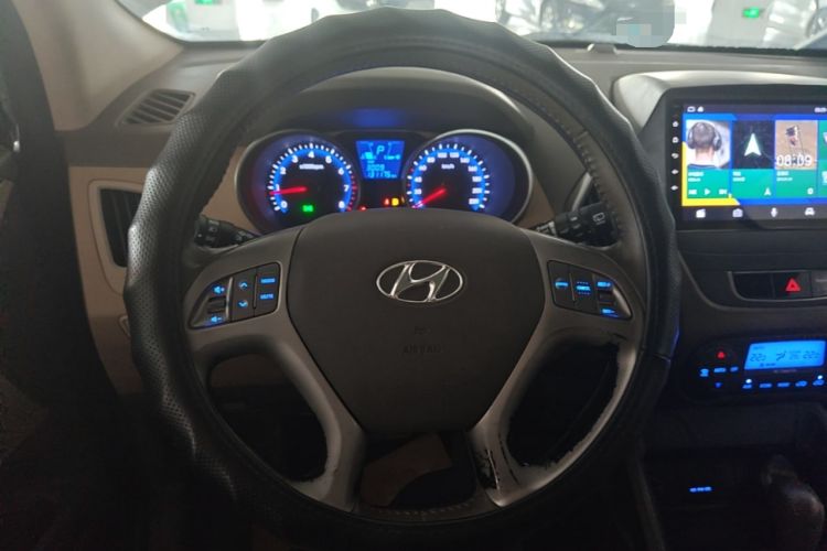 Used Hyundai ix35 2012 2.0L Automatic Two-Wheel Drive Elite Edition GLS Steering Wheel