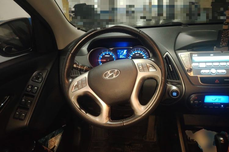 Used Hyundai ix35 2012 2.0L Automatic Two-Wheel Drive Elite Edition GLS Steering Wheel