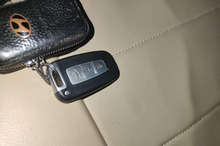 Used Hyundai ix35 2012 2.0L Automatic Two-Wheel Drive Elite Edition GLS Vehicle Key