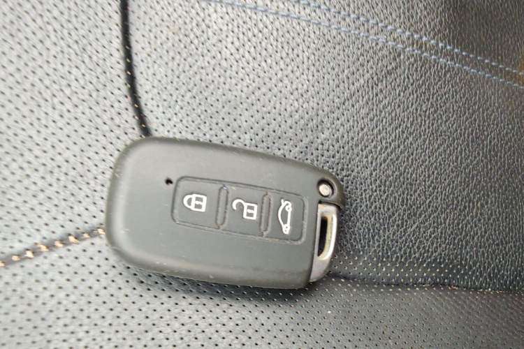Used Hyundai ix35 2012 2.0L Automatic Two-Wheel Drive Elite Edition GLS Vehicle Key