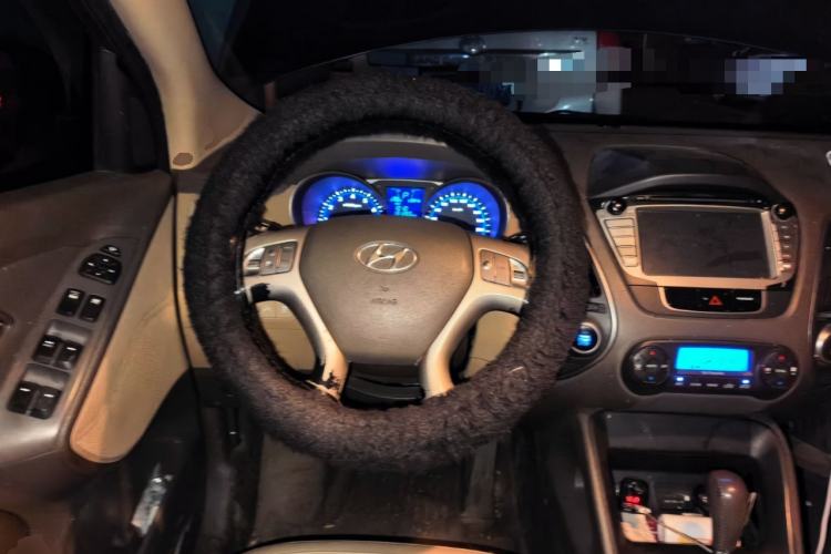 Used Hyundai ix35 2012 2.0L Automatic Two-Wheel Drive Elite Edition GLS Steering Wheel