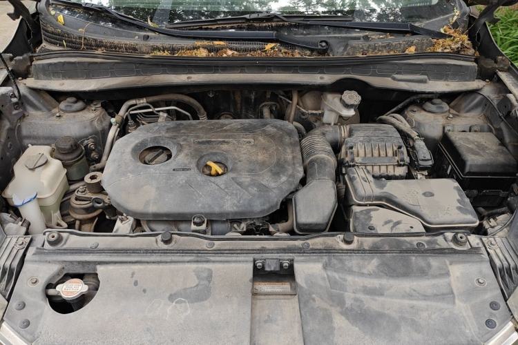 Used Hyundai ix35 2012 2.0L Automatic Two-Wheel Drive Elite Edition GLS Engine Bay