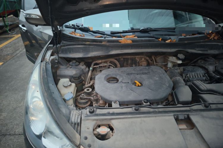 Used Hyundai ix35 2012 2.0L Manual Two-Wheel Drive New Edition GL Engine Bay Right