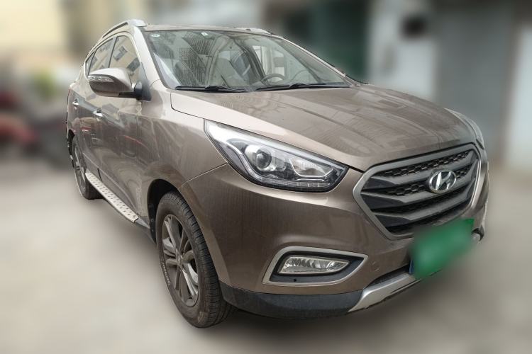 Used Hyundai ix35 2012 2.0L Automatic Two-Wheel Drive Elite Edition GLS Front Right 45 Deg