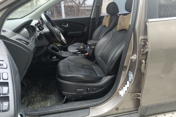 Used Hyundai ix35 2012 2.0L Automatic Two-Wheel Drive Elite Edition GLS Left Front Seat