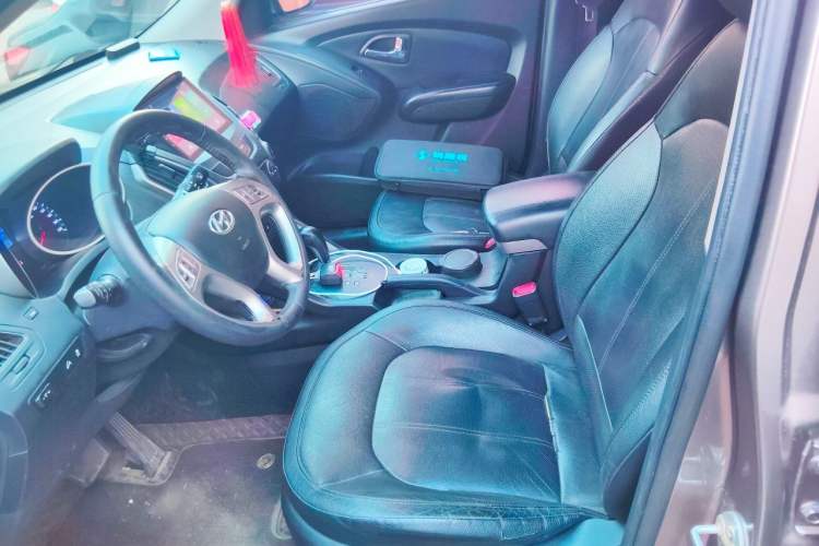 Used Hyundai ix35 2012 2.0L Automatic Two-Wheel Drive Elite Edition GLS Left Front Seat