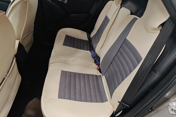 Used Hyundai ix35 2012 2.0L Automatic Two-Wheel Drive Elite Edition GLS Left Rear Seat