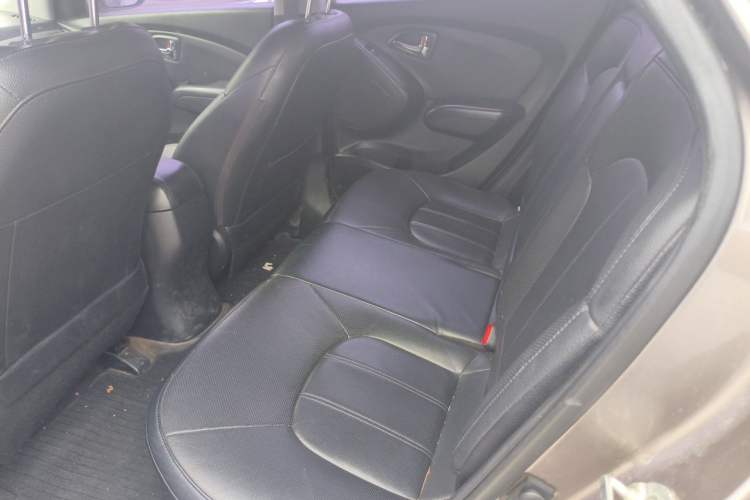 Used Hyundai ix35 2012 2.0L Automatic Two-Wheel Drive Elite Edition GLS Left Rear Seat