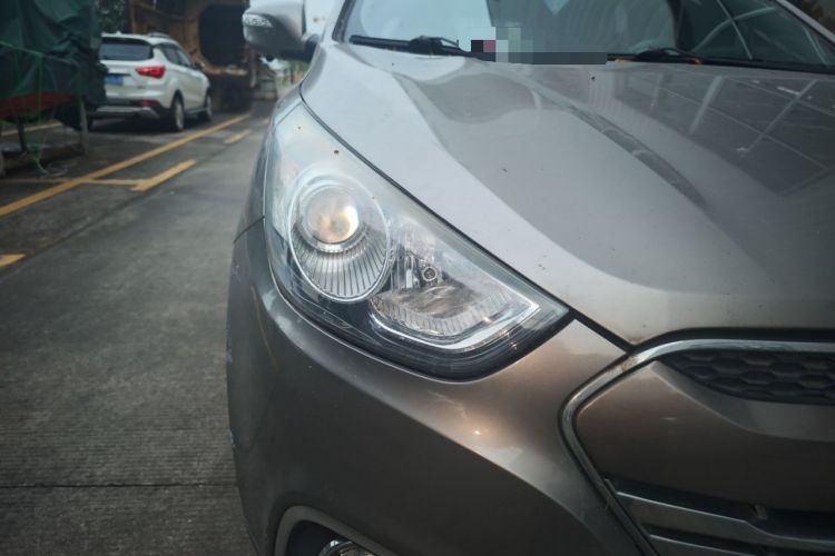 Used Hyundai ix35 2012 2.0L Manual Two-Wheel Drive New Edition GL Right Front Headlight