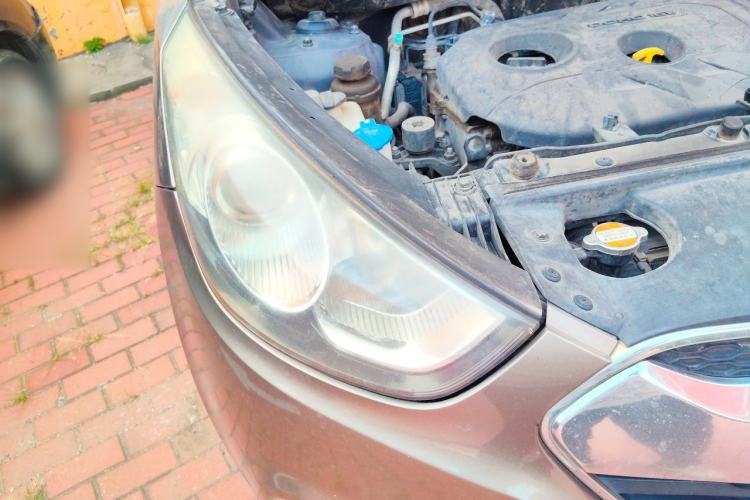 Used Hyundai ix35 2012 2.0L Automatic Two-Wheel Drive Elite Edition GLS Right Front Headlight