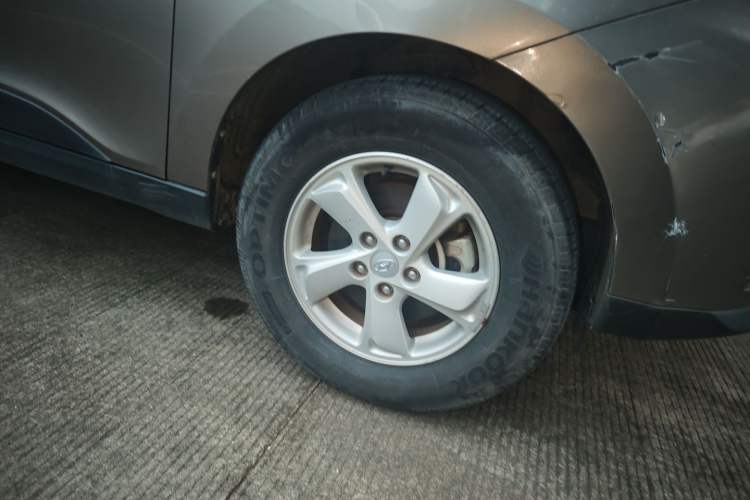 Used Hyundai ix35 2012 2.0L Manual Two-Wheel Drive New Edition GL Right Front Wheel Hub