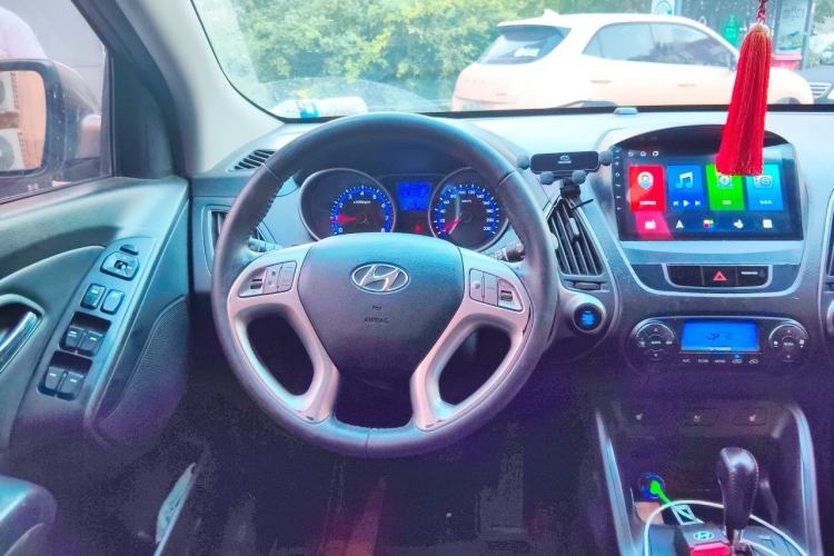Used Hyundai ix35 2012 2.0L Automatic Two-Wheel Drive Elite Edition GLS Steering Wheel