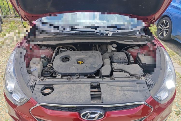 Used Hyundai ix35 2012 2.0L Automatic Two-Wheel Drive Elite Edition GLS Engine Bay