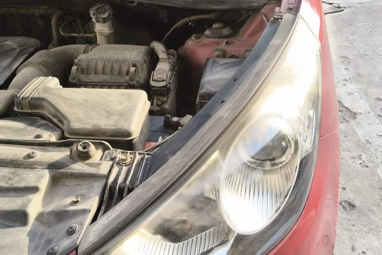 Used Hyundai ix35 2012 2.0L Automatic Two-Wheel Drive Elite Edition GLS Engine Bay Left