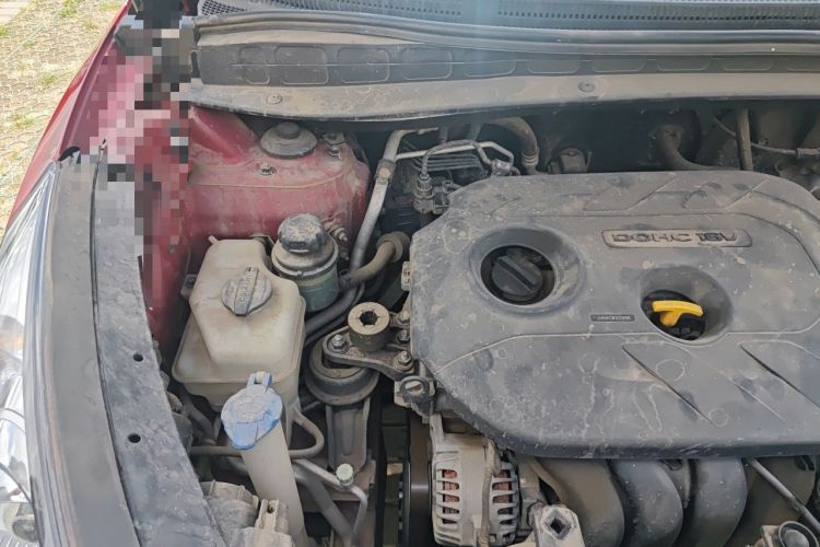 Used Hyundai ix35 2012 2.0L Automatic Two-Wheel Drive Elite Edition GLS Engine Bay Right