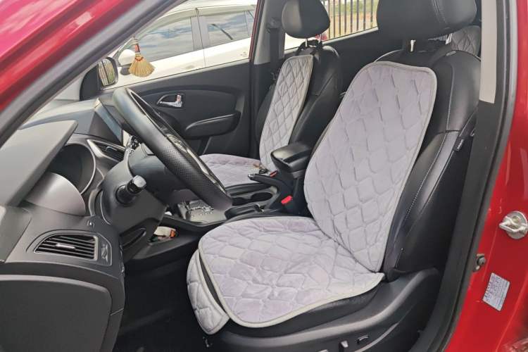 Used Hyundai ix35 2012 2.0L Automatic Two-Wheel Drive Elite Edition GLS Left Front Seat