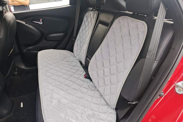 Used Hyundai ix35 2012 2.0L Automatic Two-Wheel Drive Elite Edition GLS Left Rear Seat
